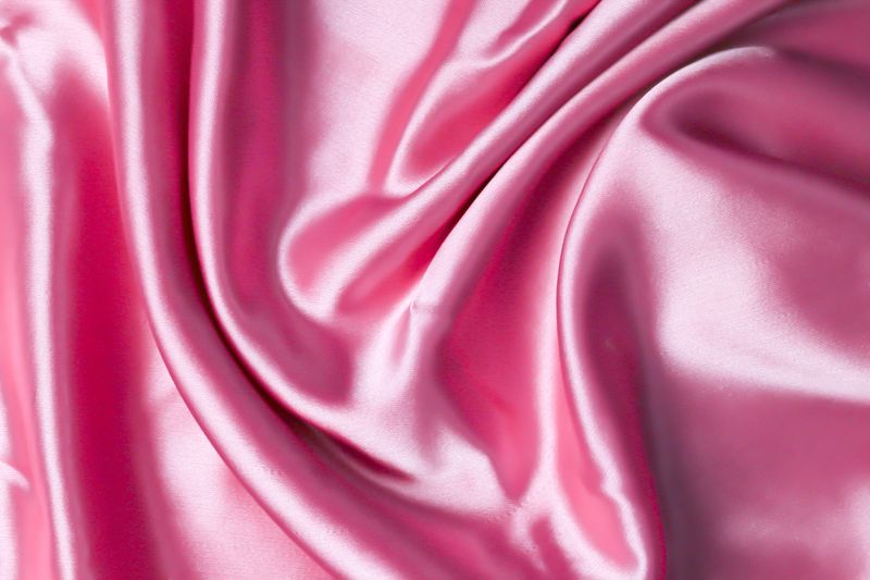 Folds of mulberry silk
