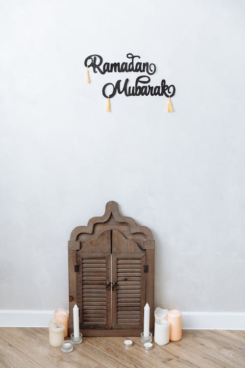 Free Brown Wooden Door With White Wall Stock Photo