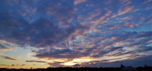 Immagine gratuita di alba, campo, cielo