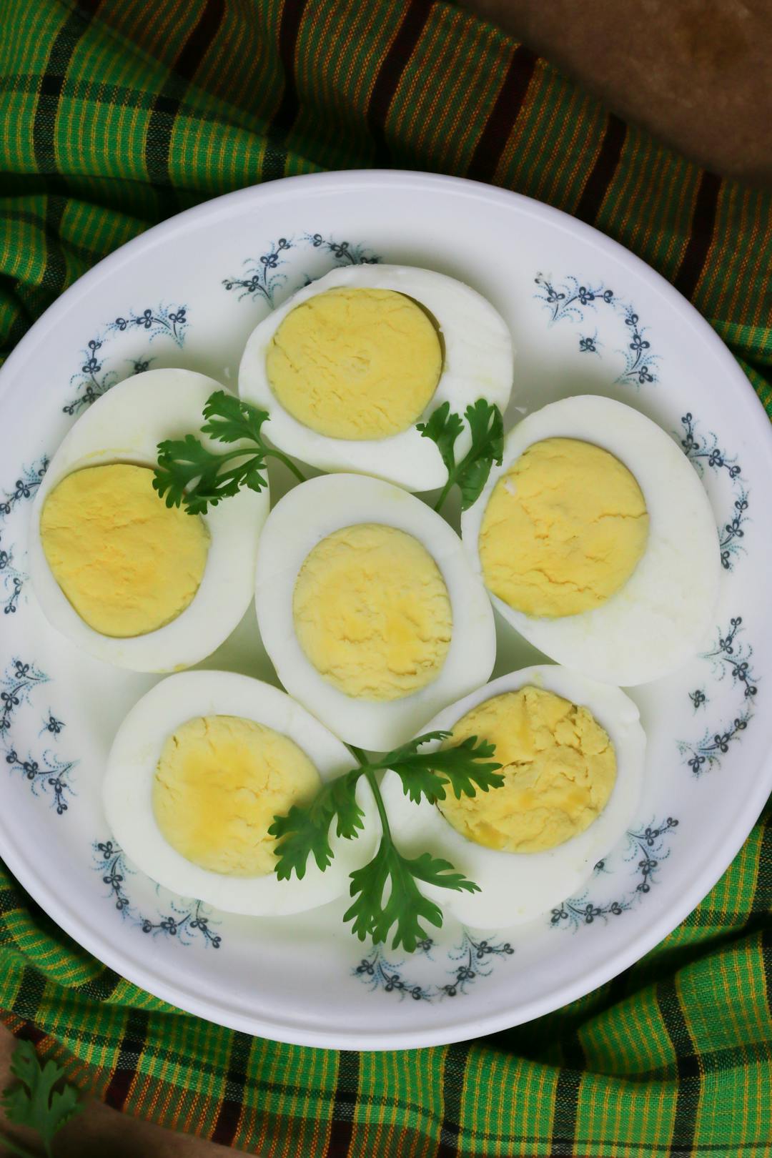 Starlink dish under the night sky