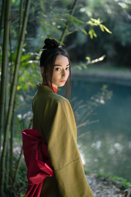 东, 亞洲女人, 傳統服飾 的 免费素材图片