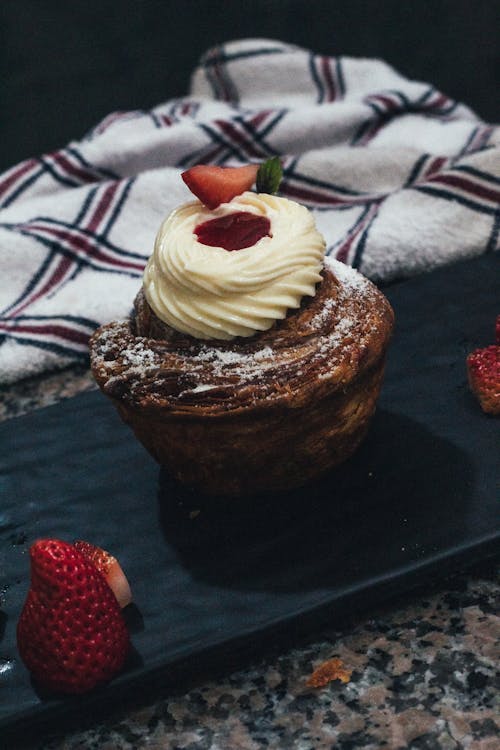 Foto d'estoc gratuïta de bon cocido, cupcake, deliciós