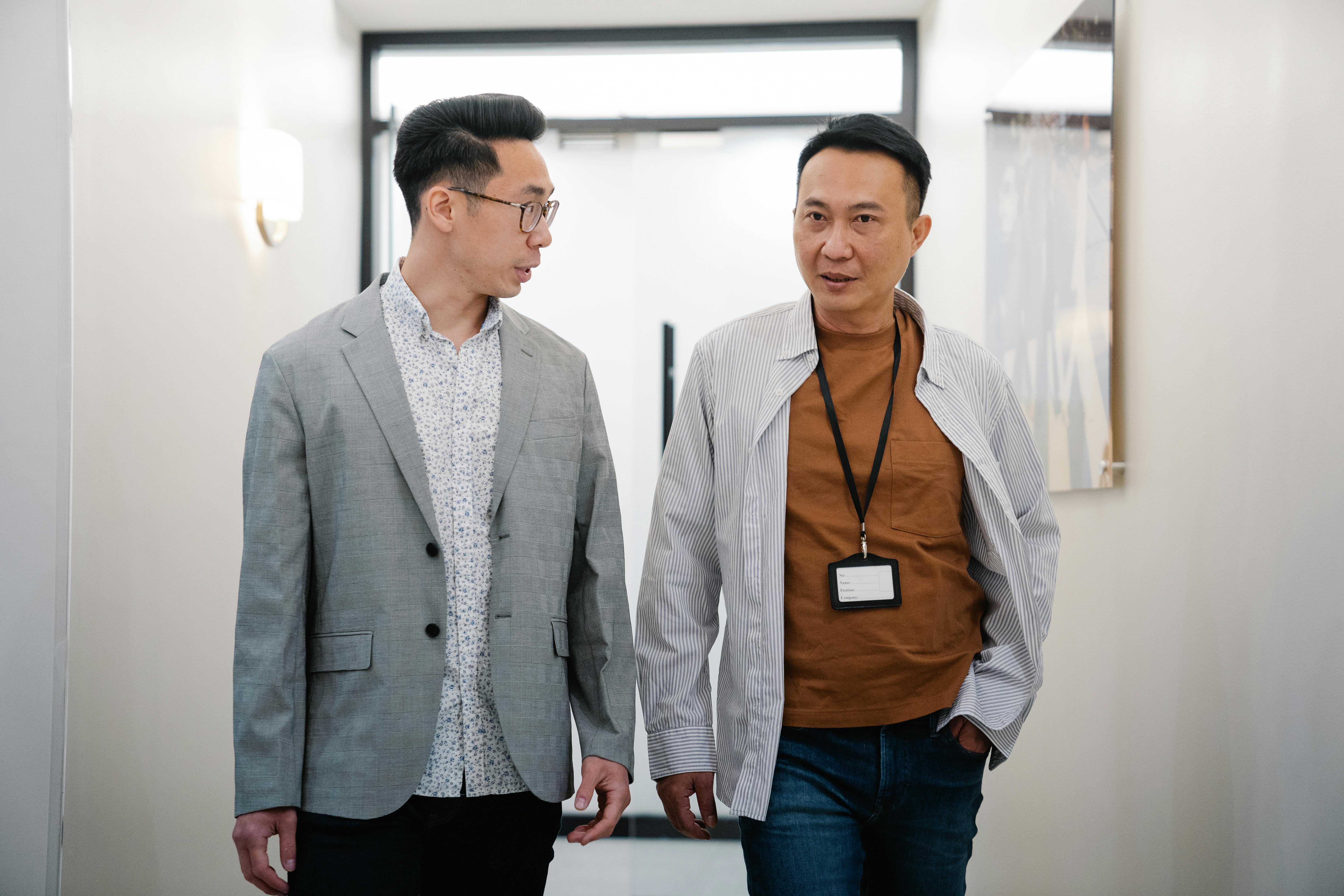 Ken Jeong and Anderson Cooper: CT celebrity news and gossip, Feb. 2026 — Photo by Felicity Tai on Pexels