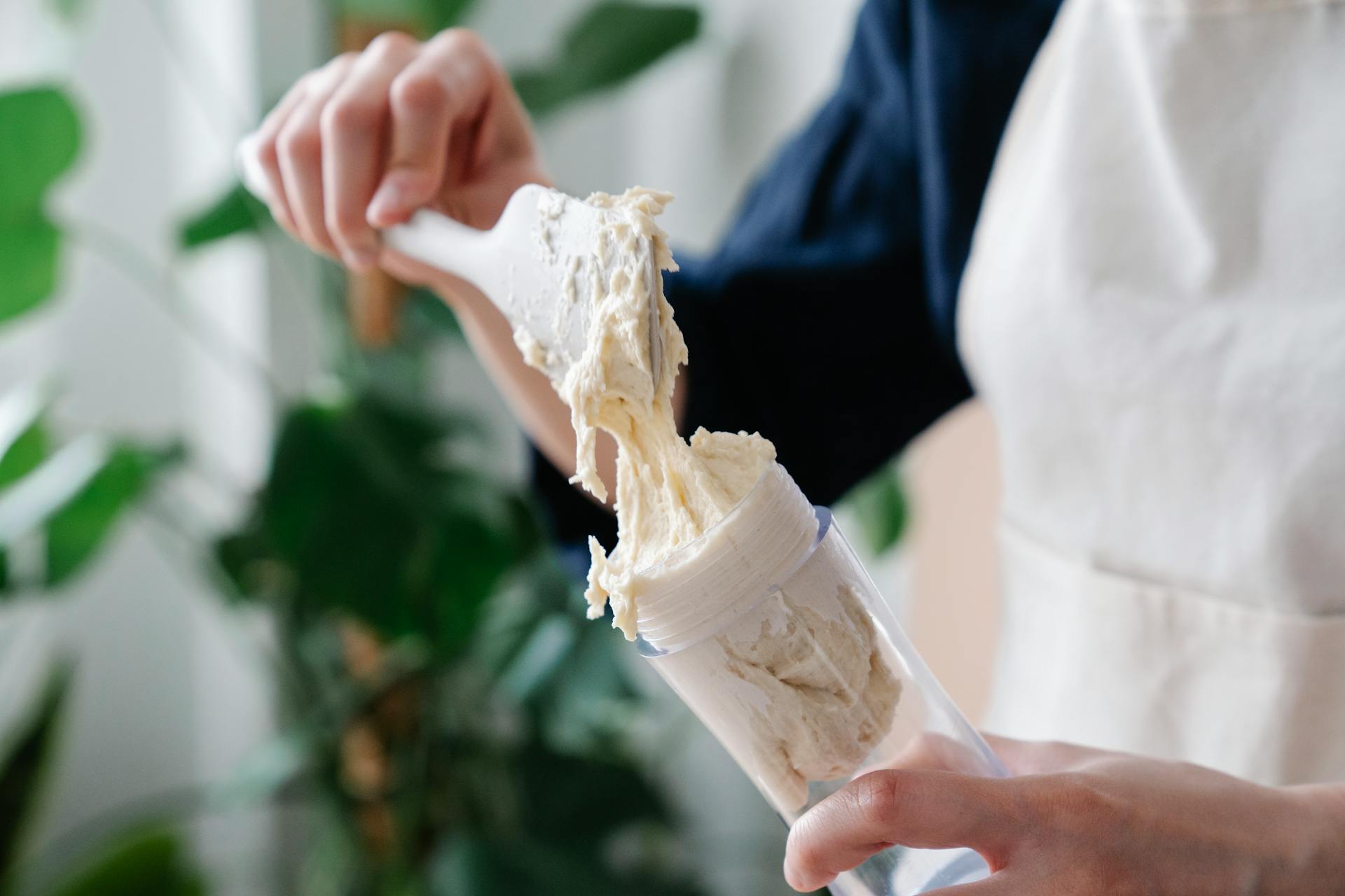 Cook Filling Icing Syringe with Cream