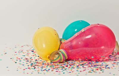 Doğum günü hediyesi - pasta ve balon
