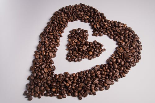 ハートの形をしたコーヒー豆