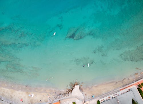 Бесплатное стоковое фото с берег, бирюзовый, вид сверху