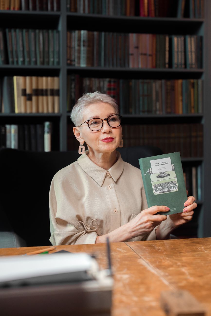 Barbara Ruffing, author