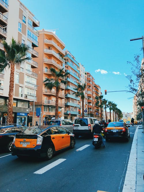 Foto d'estoc gratuïta de àrea metropolitana, carretera, centre de la ciutat