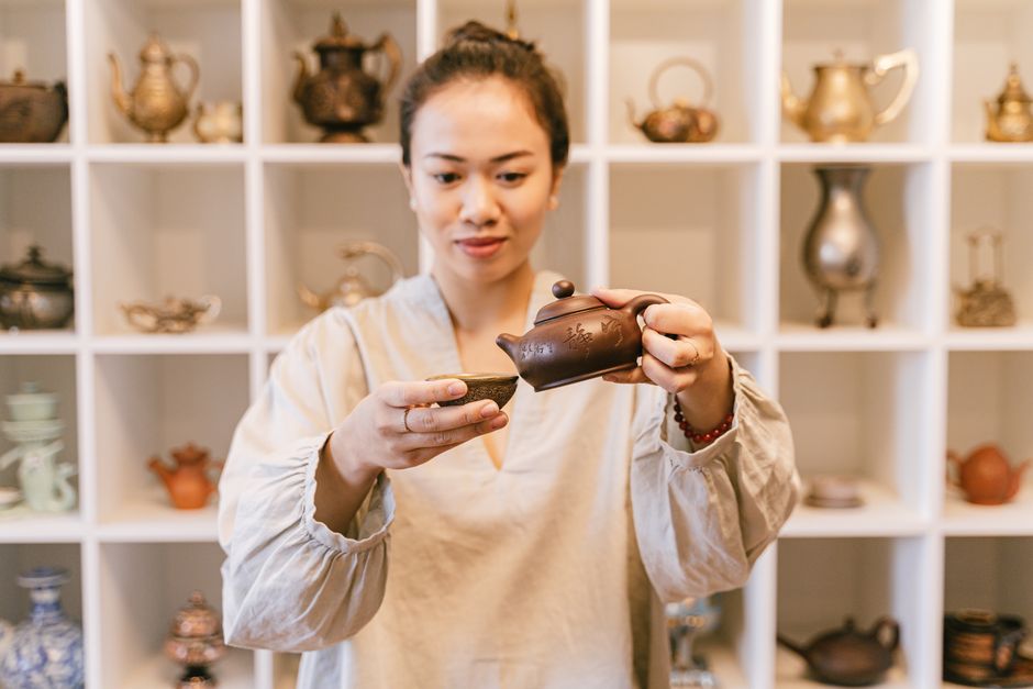 Bia Hoi: More Than Just a Drink, It's a Cultural Immersion Bia Hoi: More Than Just a Drink, It's a Cultural Immersion