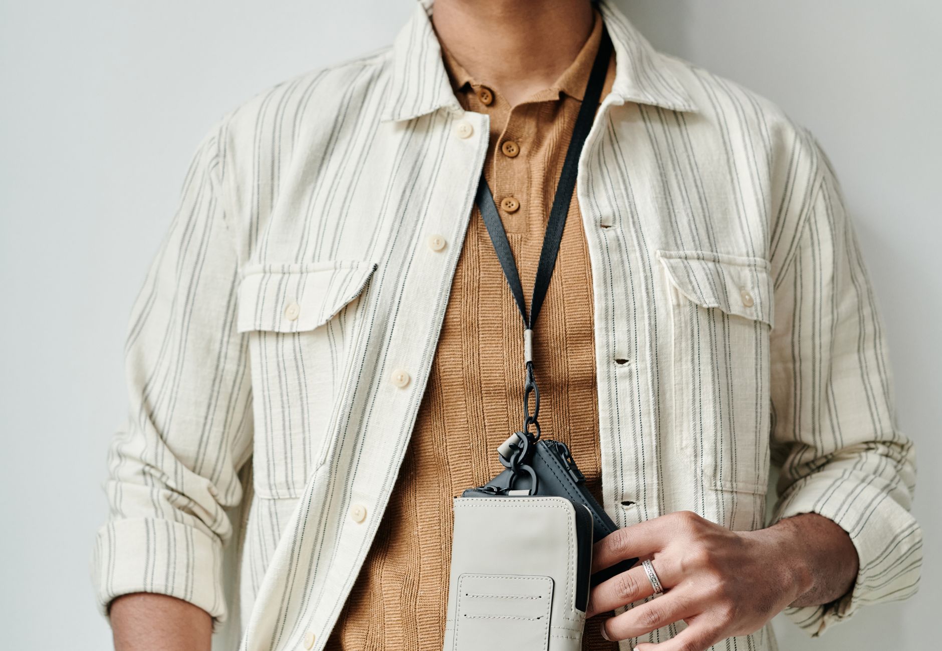 Phone Straps & Charms: The Cheapest Flex in Streetwear 2026