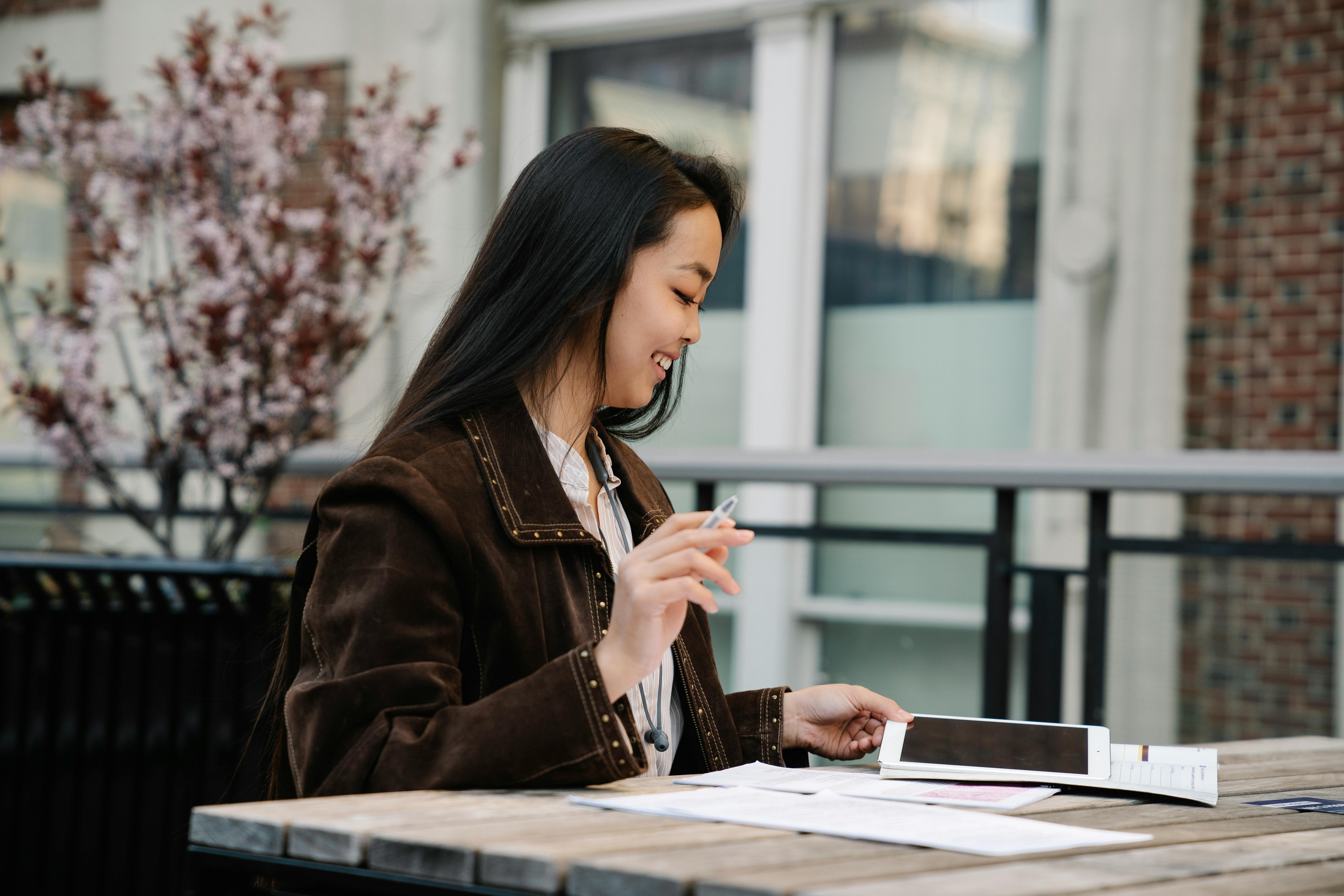 Check Out These Harvard Online Certificate Programs — Photo by George Pak on Pexels