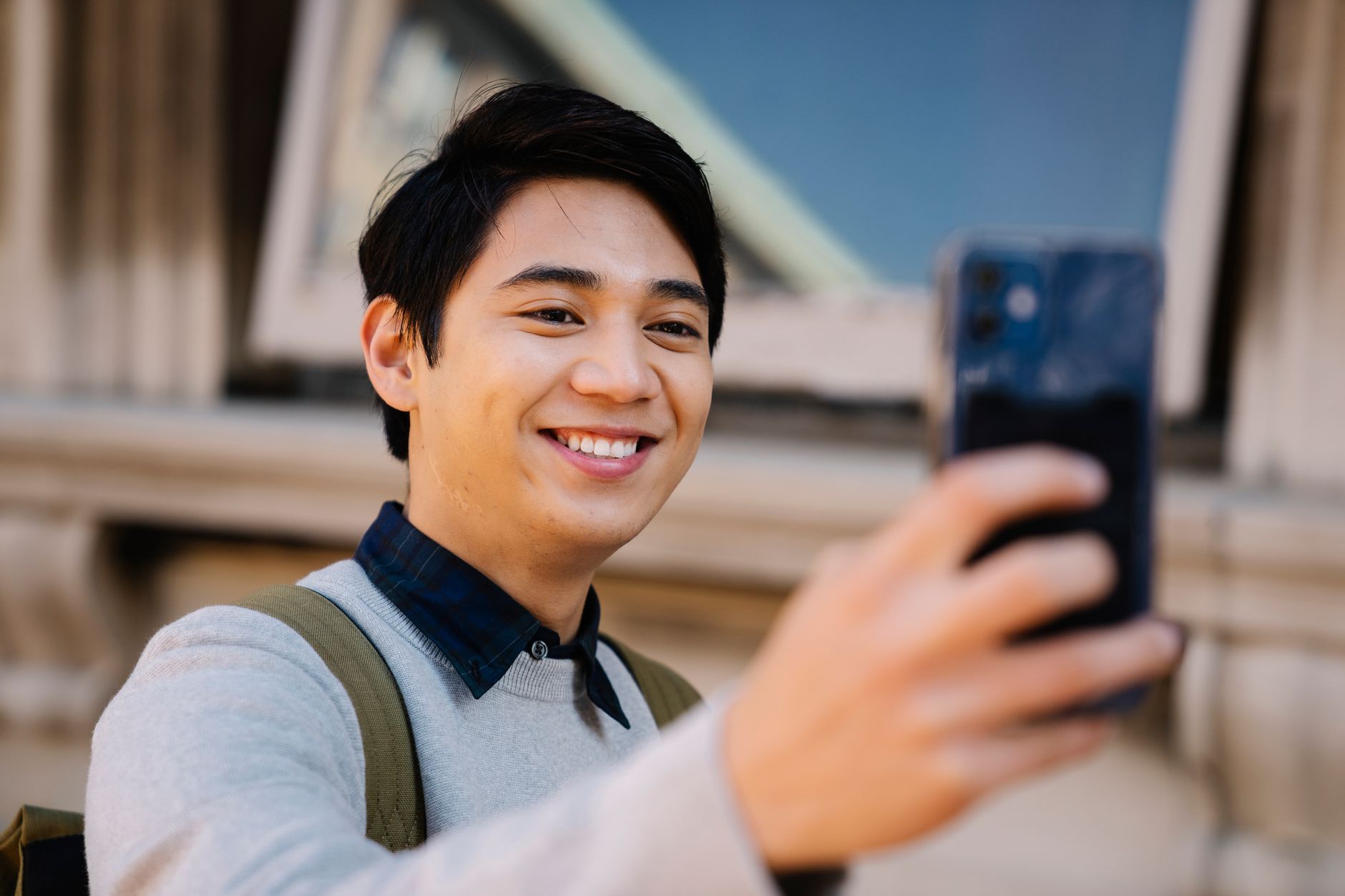 Omiaiで好印象なプロフィールを作る男性