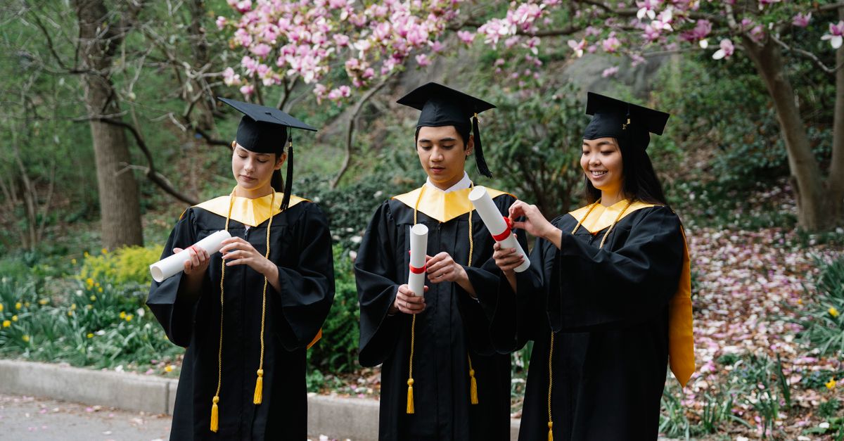 2025年電機產業採用大學排名解讀與在日華人家庭升學規劃指引 2025年電機產業採用大學排名解讀與在日華人家庭升學規劃指引