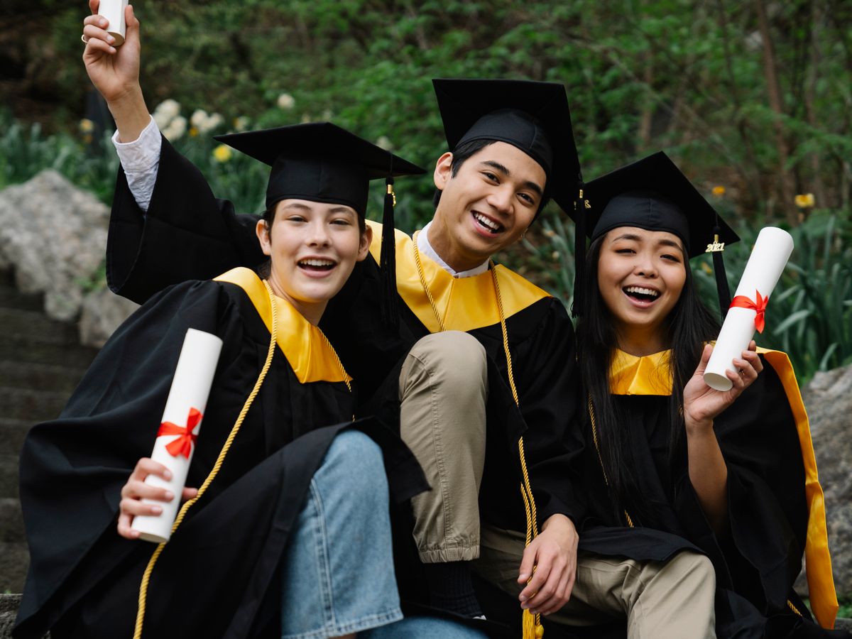 Étudiants marocains réussissant leurs études à l'étranger