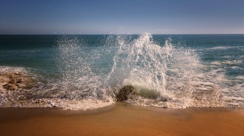 Ocean Waves Crashing on Shore