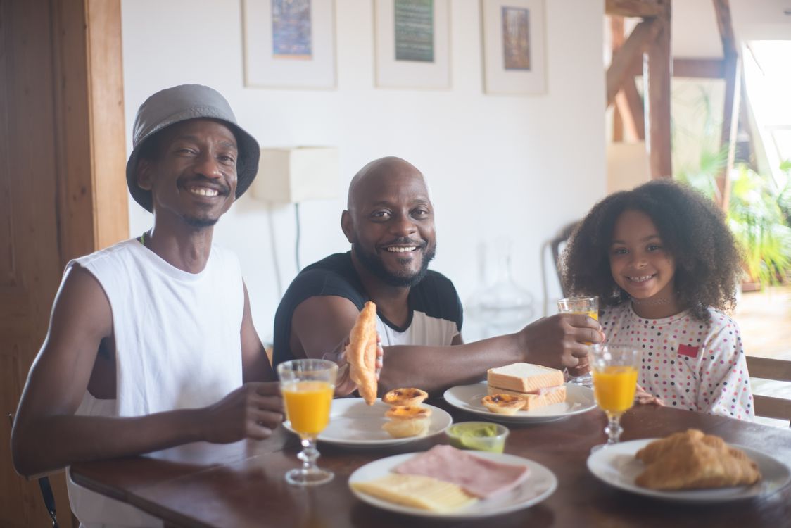 Kostenloses Foto zum Thema: #indoor, bckerei, befriedigung, behandeln, bindung, brot, brunch, chillen, croissant, ernhrung, essen, esstisch, europa, familie, feier, freizeit, freude, frhlich, frhstck, gebck, gemtlich, glas, huslich, hausstil ... Kostenloses Foto zum Thema: #indoor, bckerei, befriedigung, behandeln, bindung, brot, brunch, chillen, croissant, ernhrung, essen, esstisch, europa, familie, feier, freizeit, freude, frhlich, frhstck, gebck, gemtlich, glas, huslich, hausstil ...