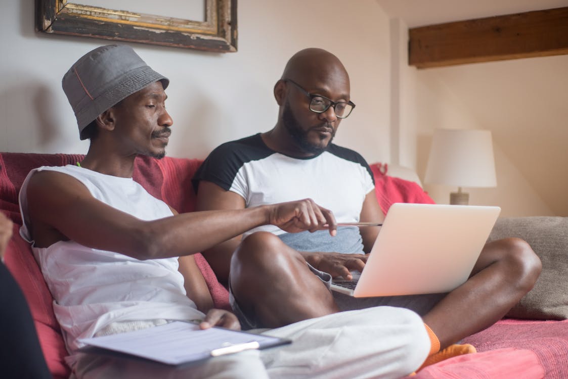 Free 
Men Working from Home Stock Photo