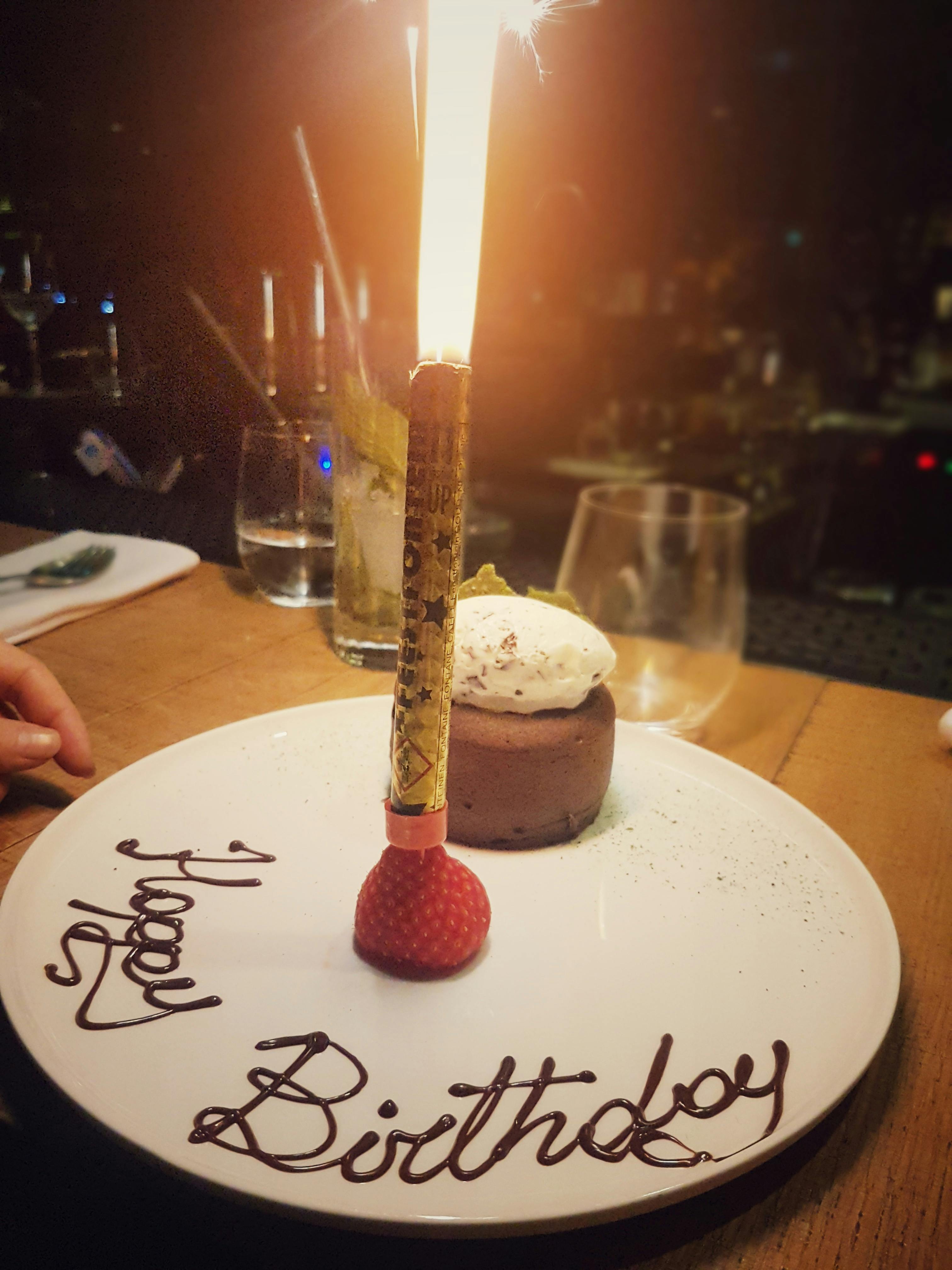 ハッピーバースデー 誕生日の無料の写真素材 ハッピーバースデー 誕生日の無料の写真素材