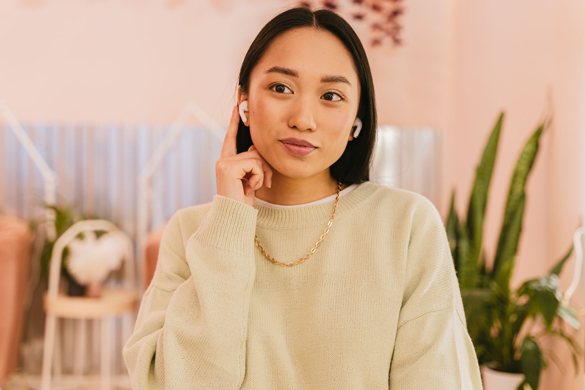 Podcast CareerNet Hướng Nghiệp mang đến những chia sẻ chân thực, lời khuyên thiết thực.