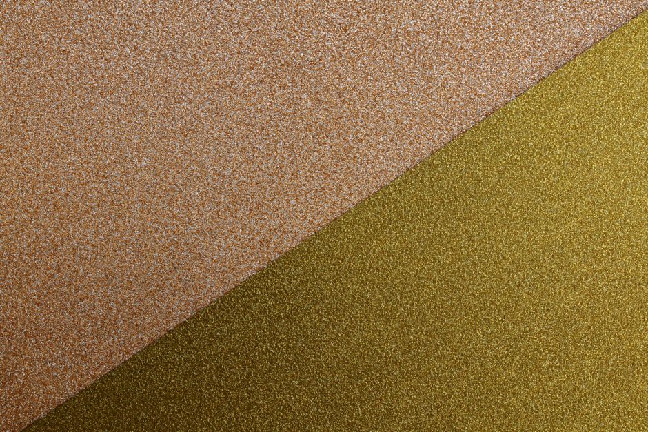 Stunning abstract texture with glittery gold and beige tones, perfect for desktop wallpapers.