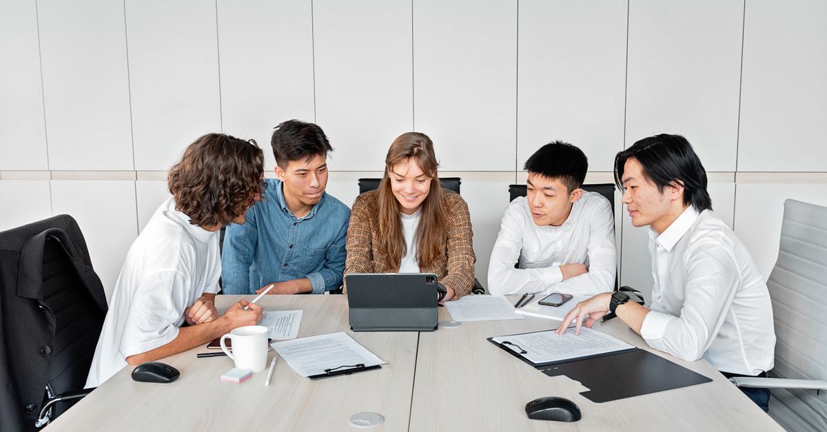 Illustration - Senior Digital Growth Manager, JAPAC