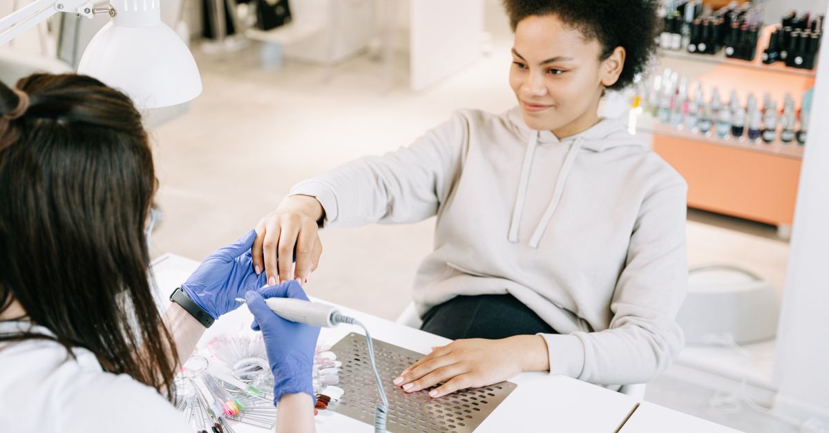 Ongles cassants : quelles causes et que faire ?