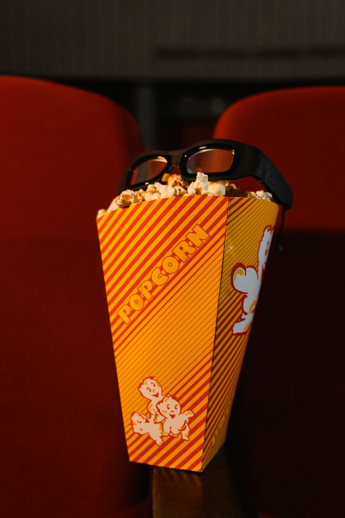 Popcorn and 3D glasses ready for a movie night.
