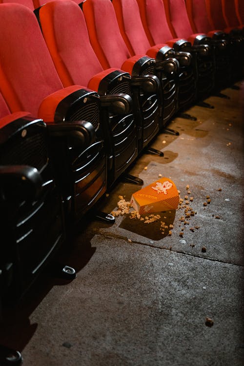 Kostenloses Stock Foto zu boden, eimer popcorn, essen