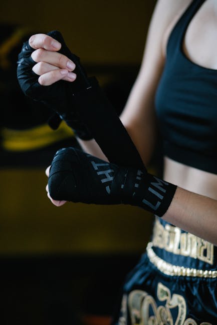 Enhance Your Workout: Optimal Wrist Support with Weightlifting Wrist Braces