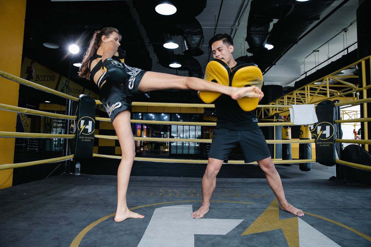 Leg Kick Photos, Download The BEST Free Leg Kick Stock Photos & HD Images