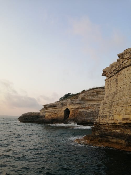 Kostnadsfri bild av eroderade, grotta, hav