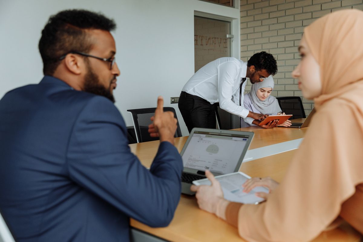 ChatGPT rejoint la conversation de groupe : une révolution dans la collaboration intelligente
