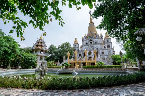Free Explore the stunning Buu Long Pagoda, a landmark Buddhist temple in Ho Chi Minh City. Stock Photo