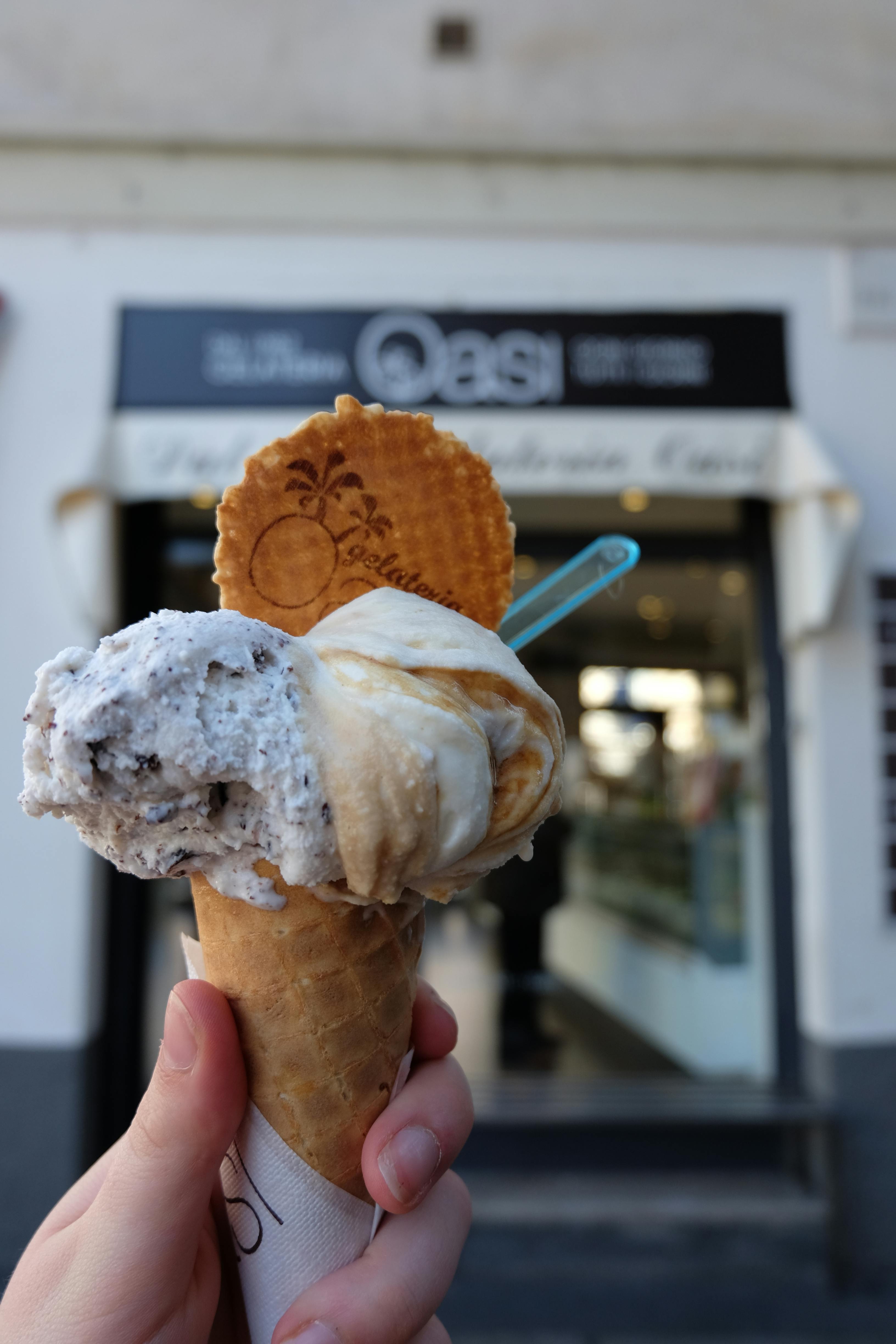 Free stock photo of food, gelato, hand