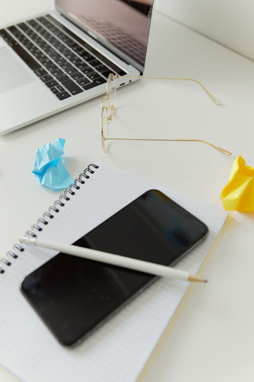 Electronic Device over the Desk