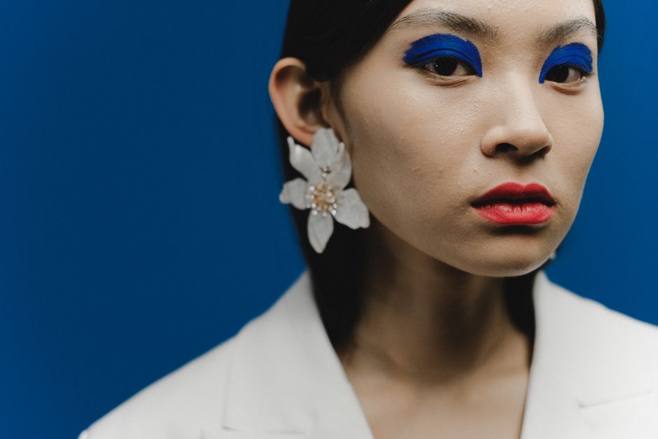 Trang điểm đi lễ chùa đầu năm Hà Nội — Thanh lịch tự nhiên