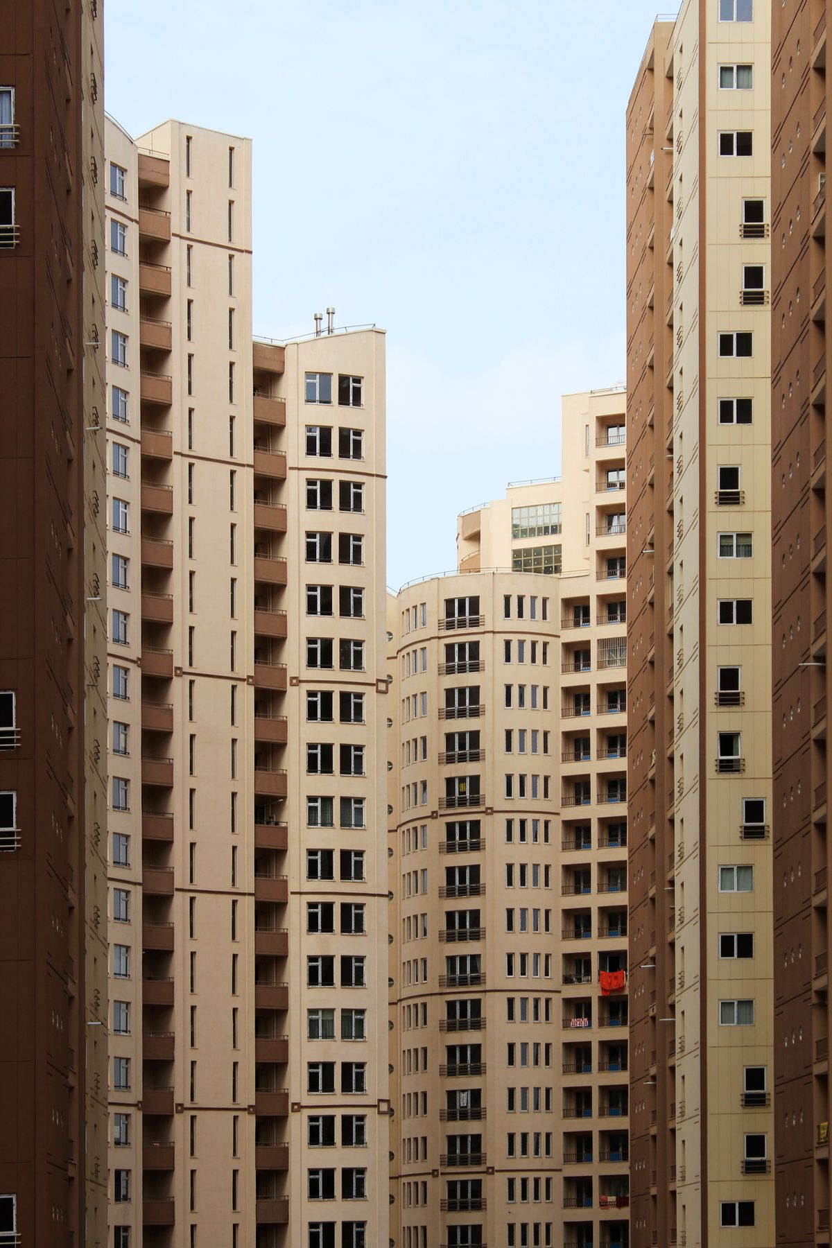 Prédios residenciais, tema do Cadastro Imobiliário Brasileiro (CIB) e imóveis