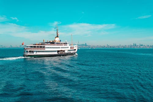 Бесплатное стоковое фото с водный транспорт, корабль, море