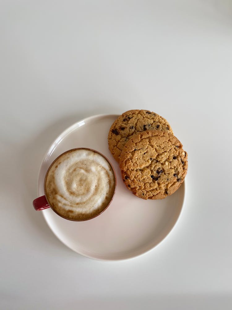 Coffee With Cream And Chocolate Chip Cookies