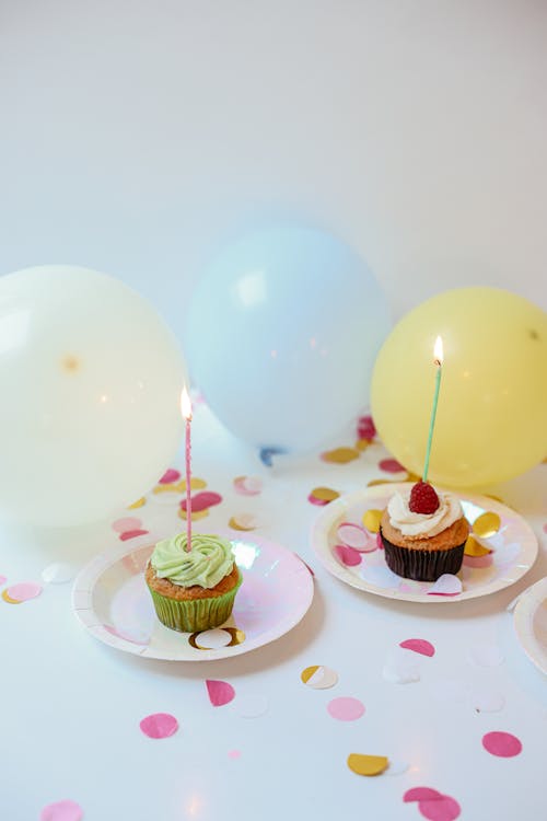 Cupcakes on Paper Plates 