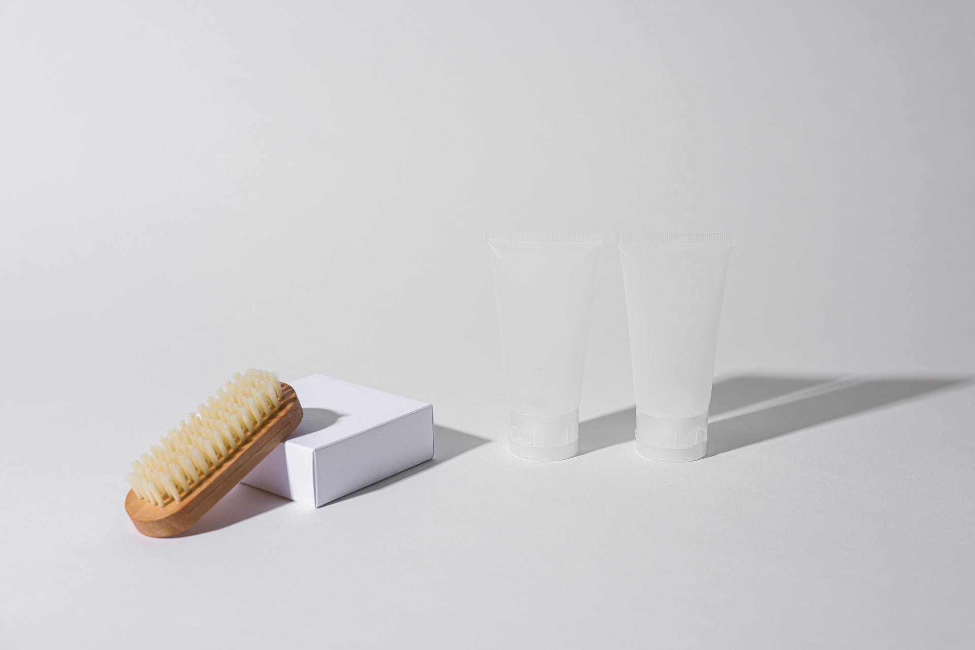 A Brush over a White Box
