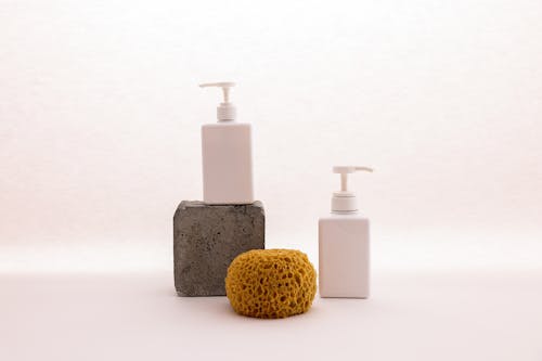 Dispenser Pump and Body Wash Sponge
