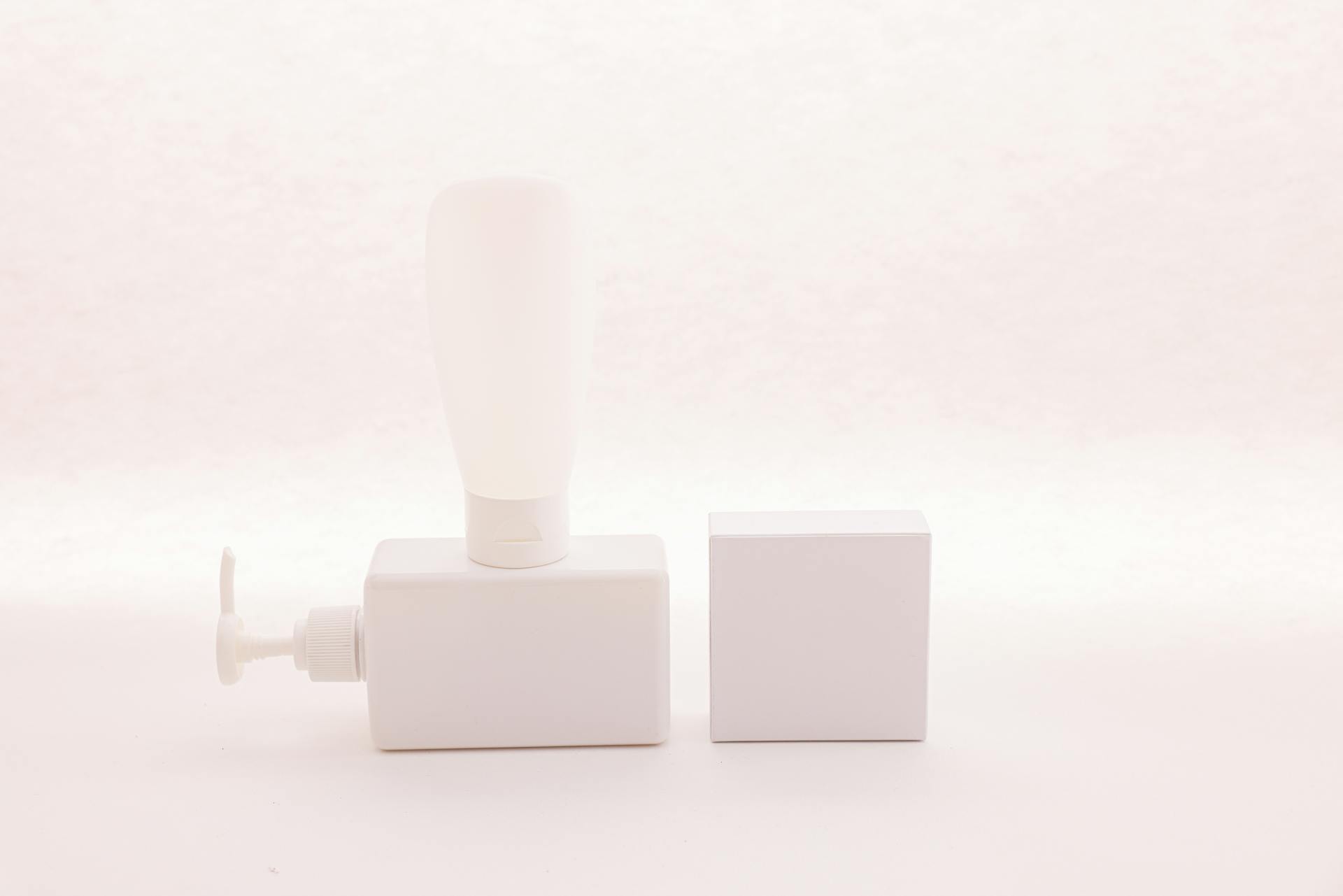 White Dispenser Pump and White Tube