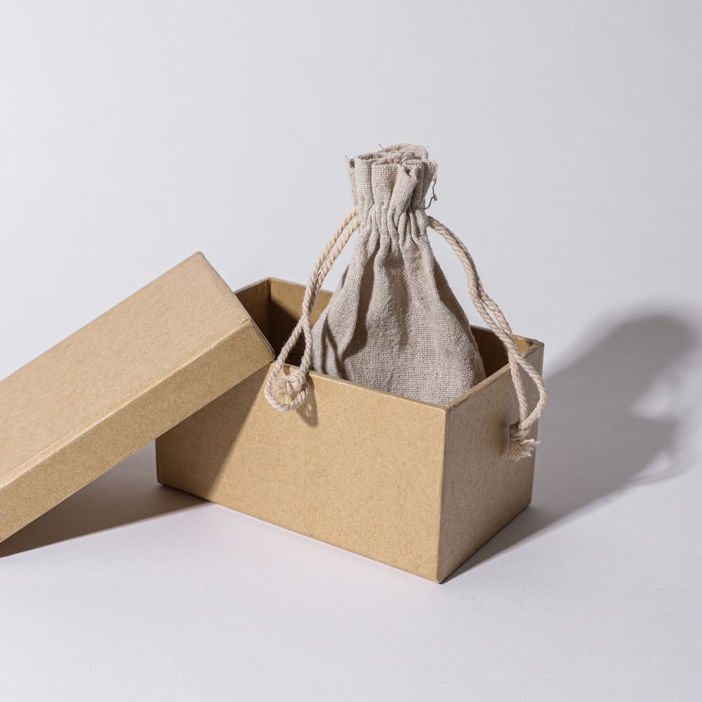 Morfa Nefyn — professional packers wrapping and boxing belongings