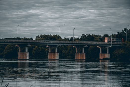 Guvernul alocă fonduri suplimentare pentru infrastructura de transport