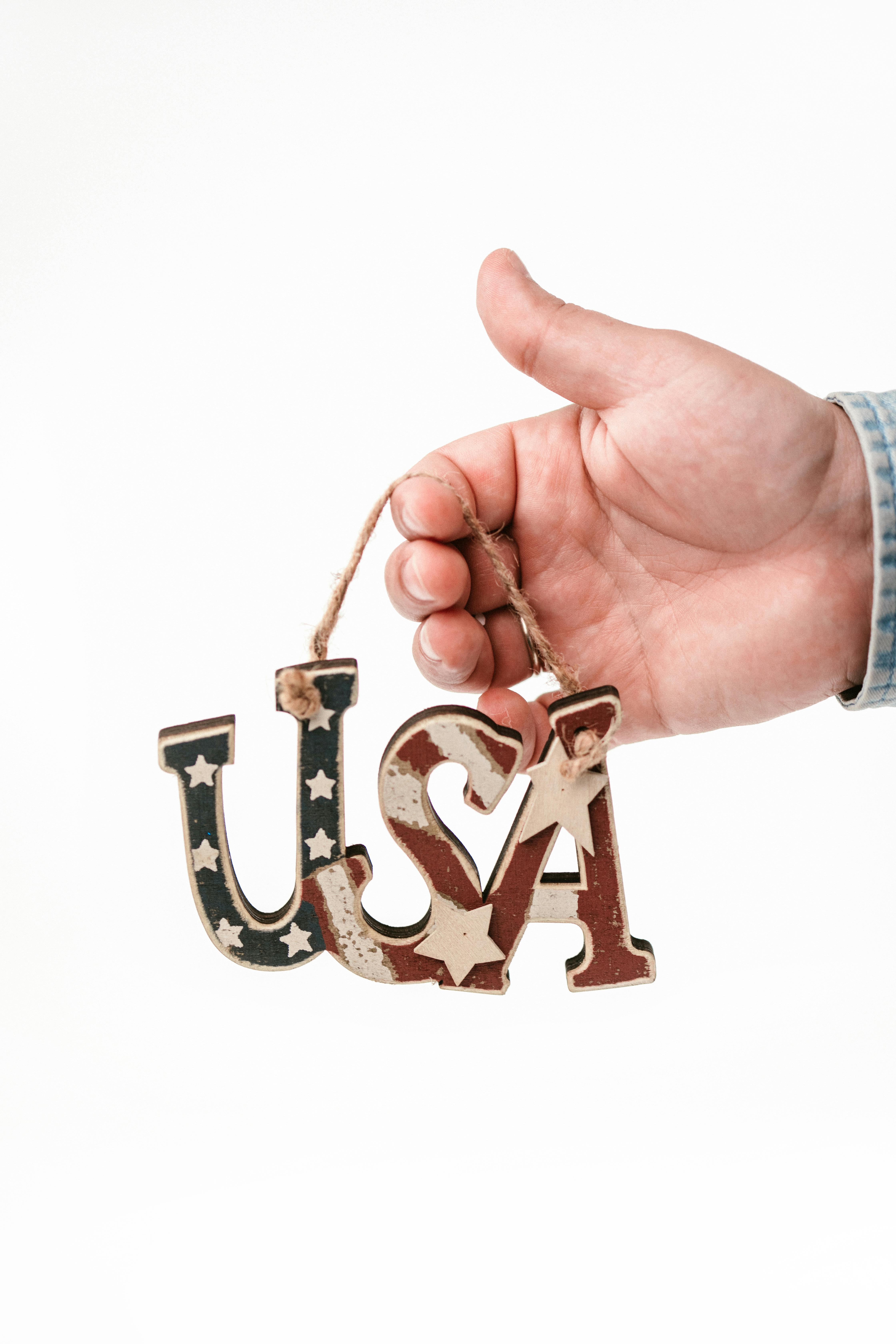 How does God want us to live?