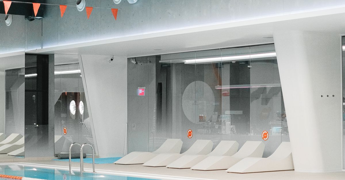 Interior Design of an Indoor Swimming Pool Training Facility · Free ...