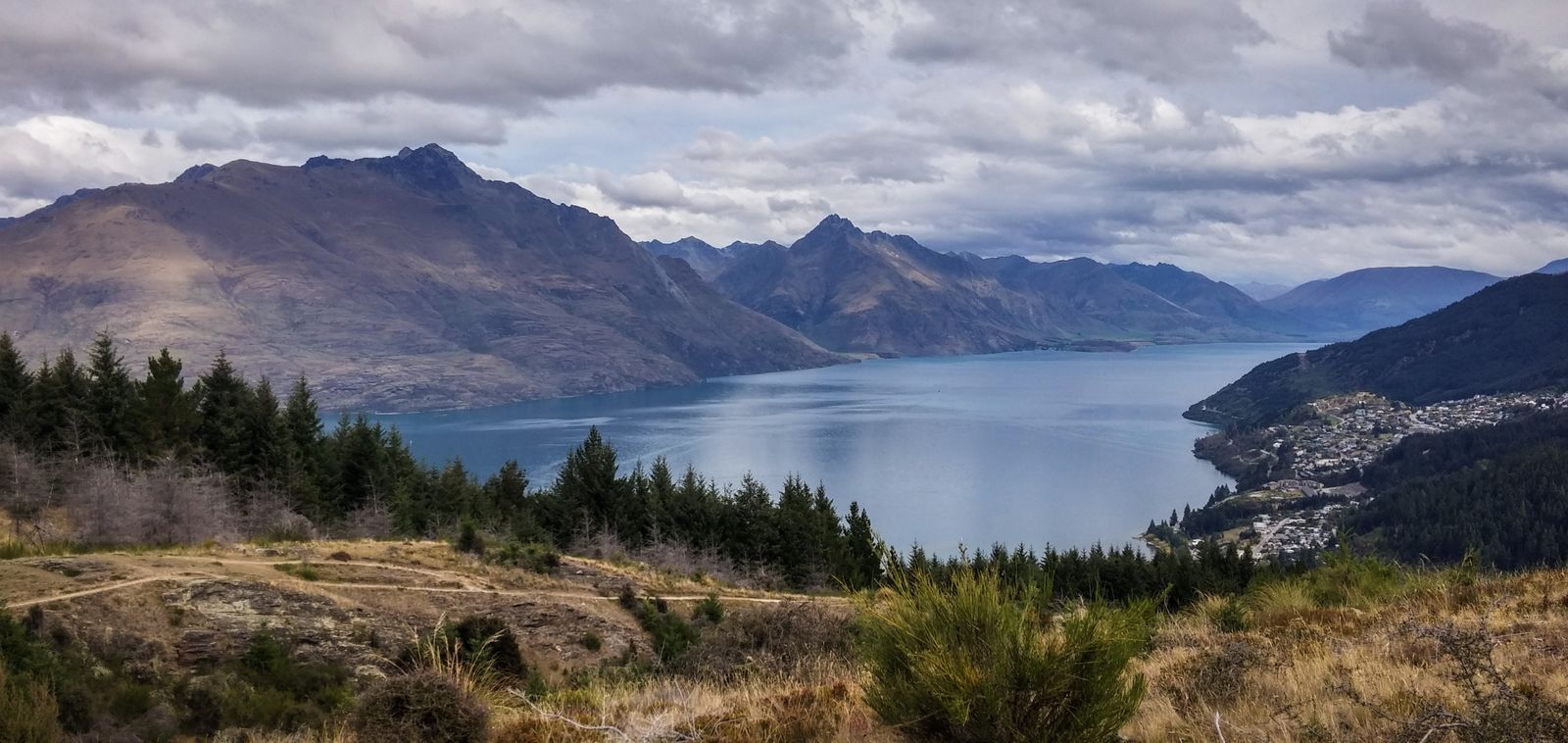Queenstown Lake Wakatipu mountains Cecil Peak New Zealand
