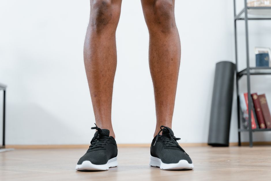 how to choose the right mens running shoes for daily use?